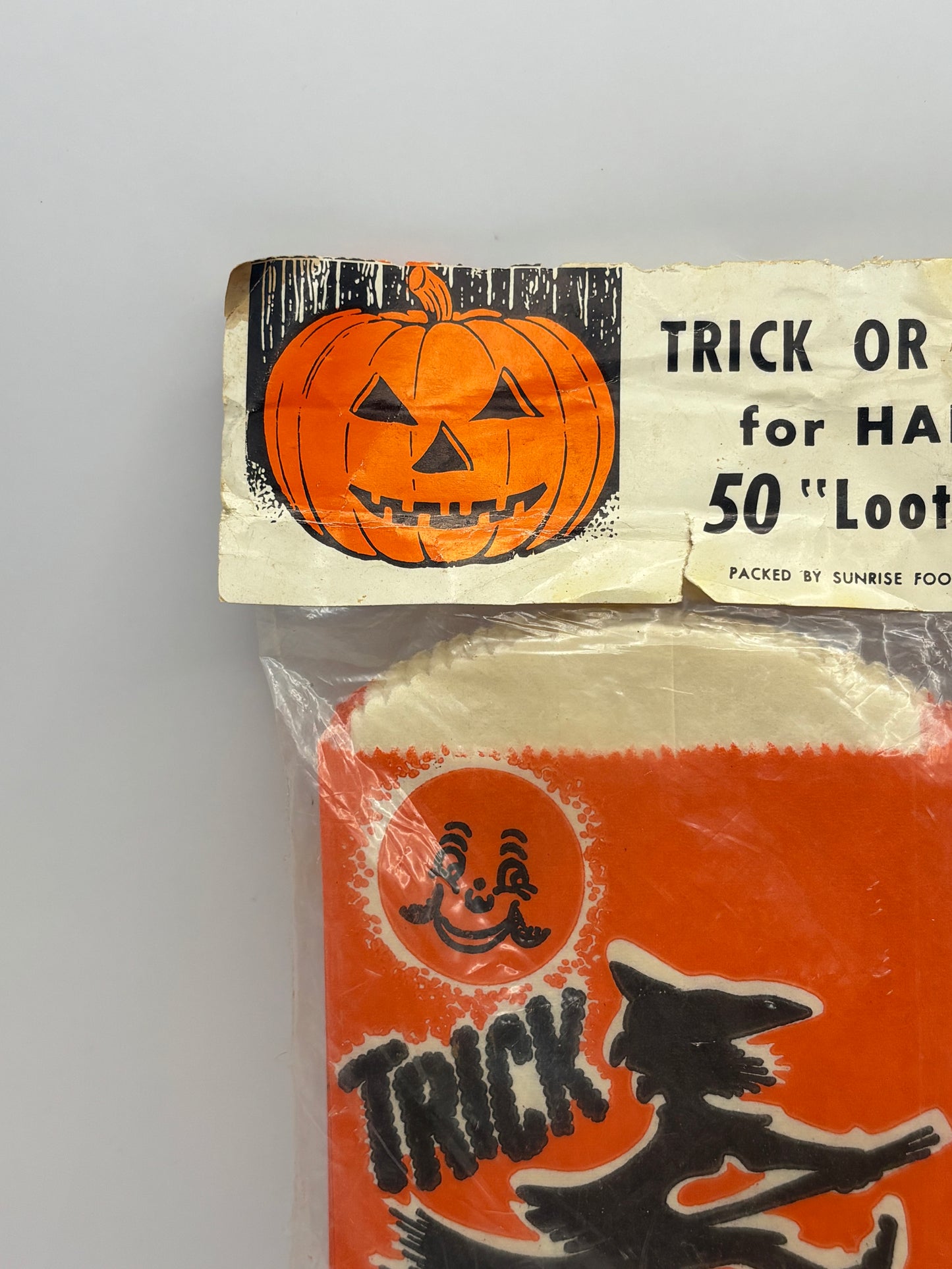 Vintage Halloween 1950s 50 Trick Or Treat "Loot" Bags In Original Packaging