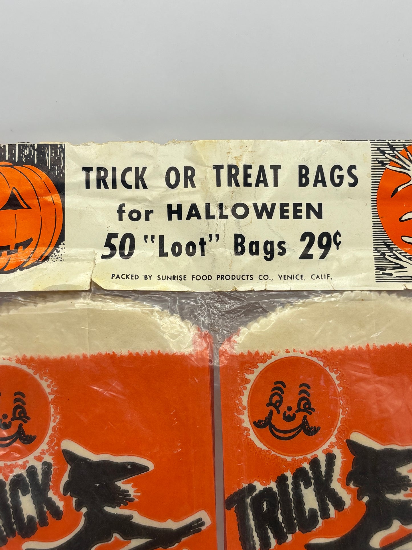 Vintage Halloween 1950s 50 Trick Or Treat "Loot" Bags In Original Packaging