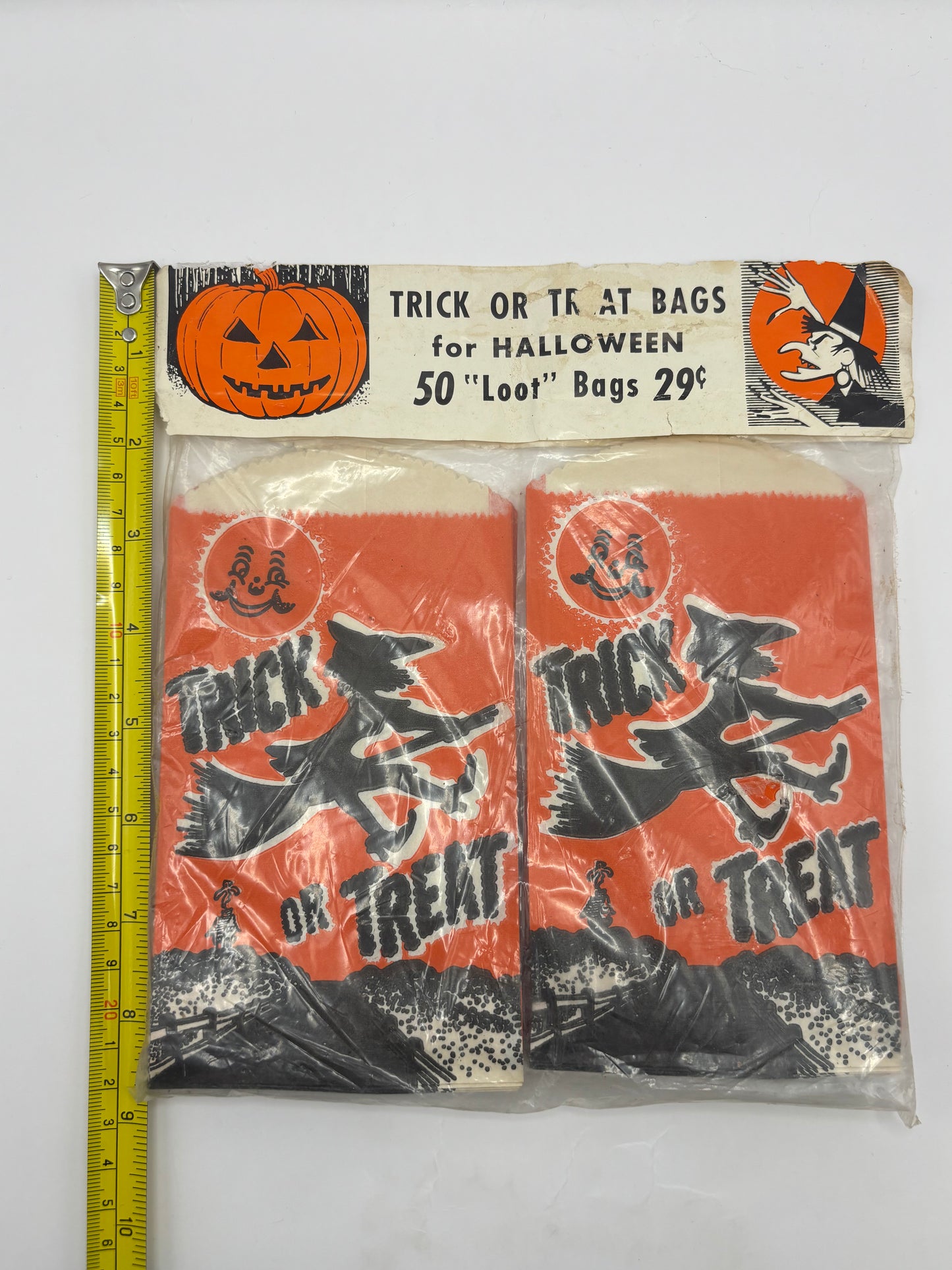 Vintage Halloween 1950s 50 Trick Or Treat "Loot" Bags In Original Packaging