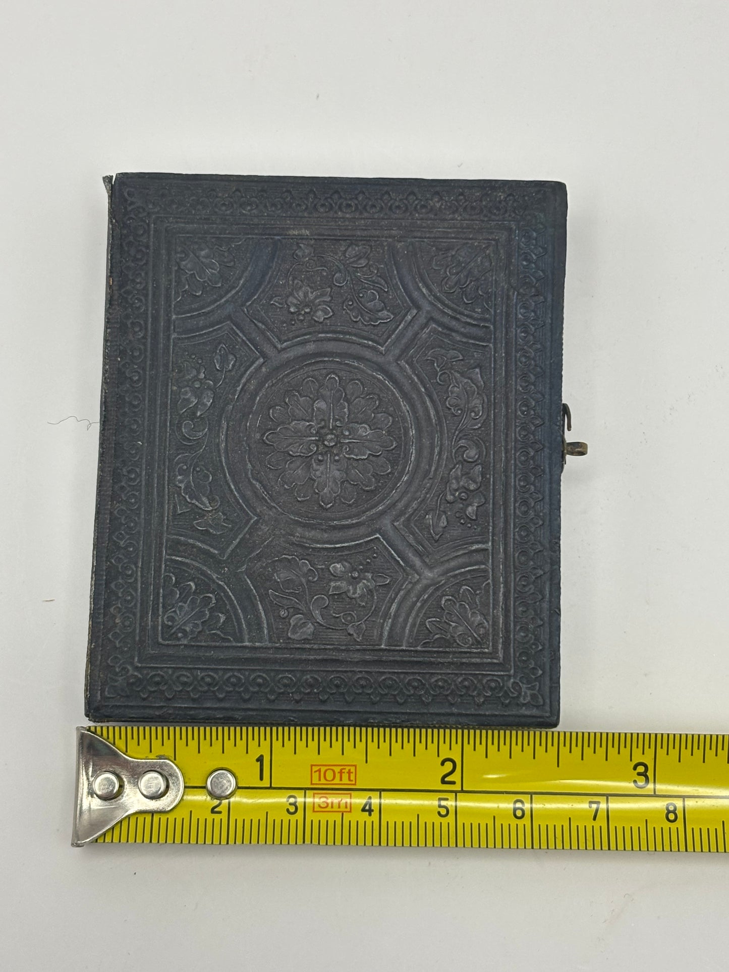 Antique 1800s Post Mortem Pocket Photo in Original Pocketbook