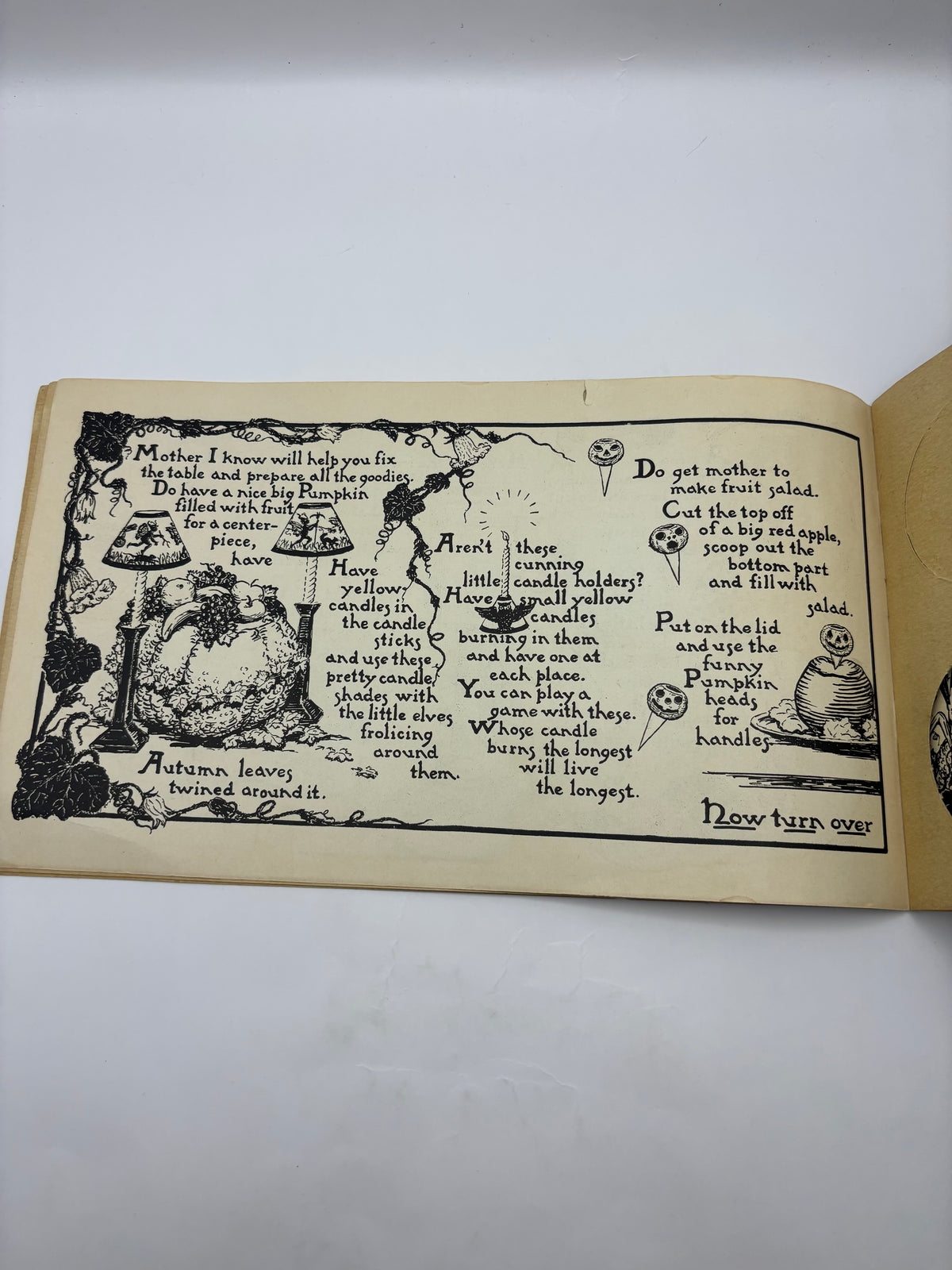 1923 Beistle Hallowe'en Decorations Children's Hallowe'en Party Book